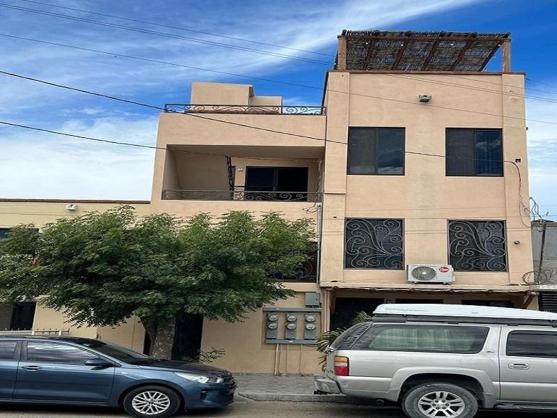 Hermoso Edificio Ubicado A Pocas Cuadras Del Malecon De La Paz Bcs エクステリア 写真